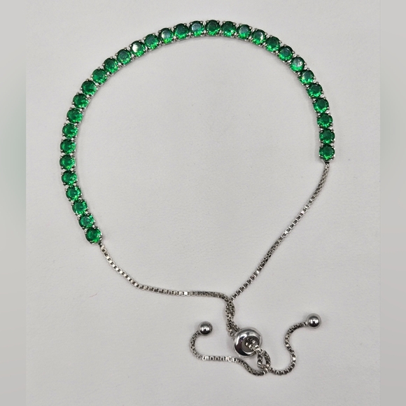 Crystal Emerald Green Slide Bracelet Made w Swarovski Crystals Silver - Picture 1 of 4